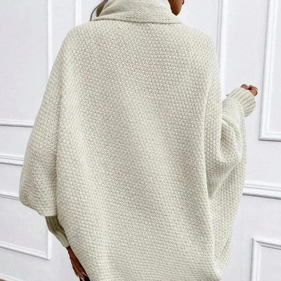 Grey Casual Women's Solid Color Bat Wing Cardigan - Picture 2 of 6